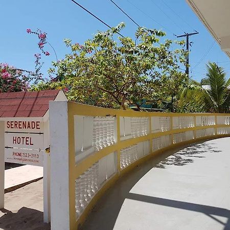Serenade Hotel Placencia Exterior foto