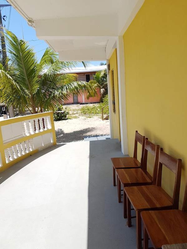 Serenade Hotel Placencia Exterior foto